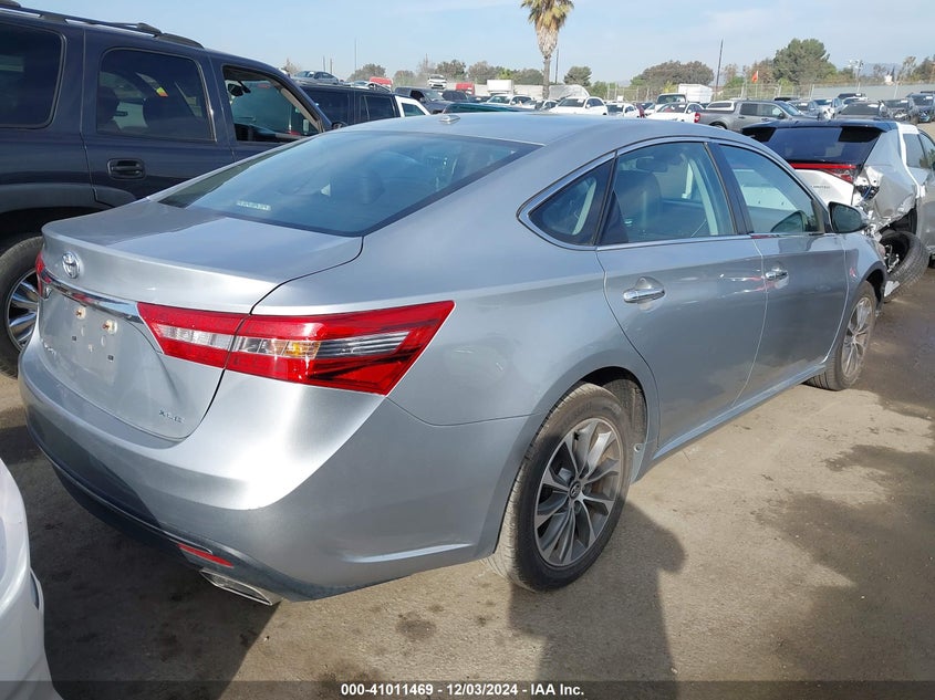 VIN 4T1BK1EB3JU267237 2018 TOYOTA AVALON XLE