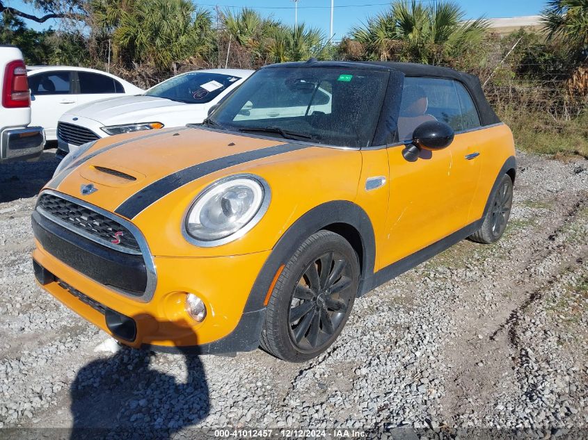 VIN WMWWG9C56J3E38992 2018 Mini Convertible, Cooper S no.2