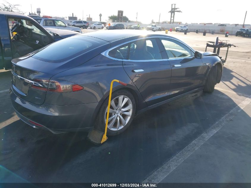 VIN 5YJSA1E21FF114556 2015 Tesla Model S, 70D/85D/P85D no.4