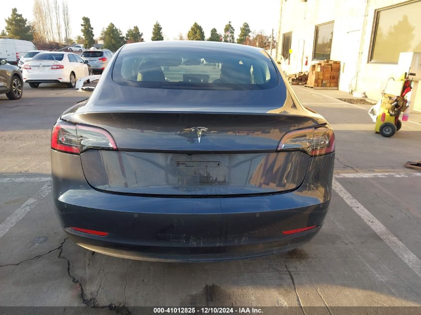 2022 Tesla Model 3 Rear-Wheel Drive VIN: 5YJ3E1EA8NF374192 Lot: 41012825