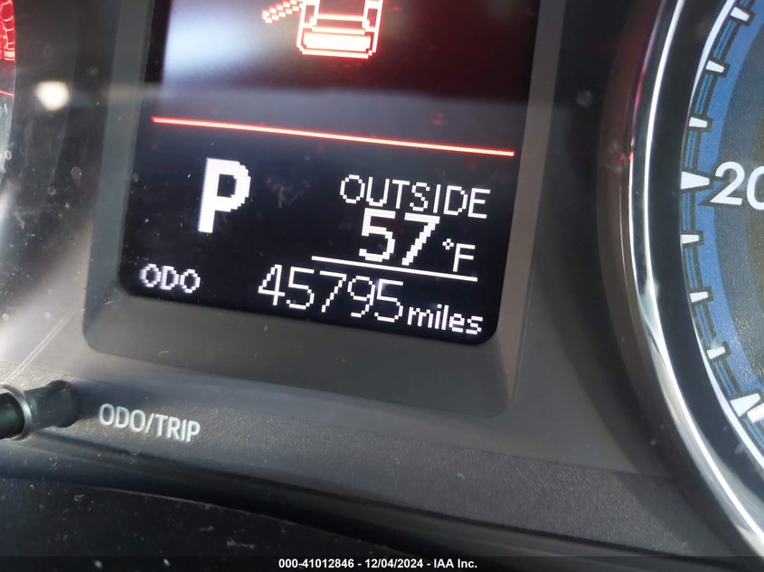 2018 TOYOTA COROLLA LE - 2T1BURHE6JC083765