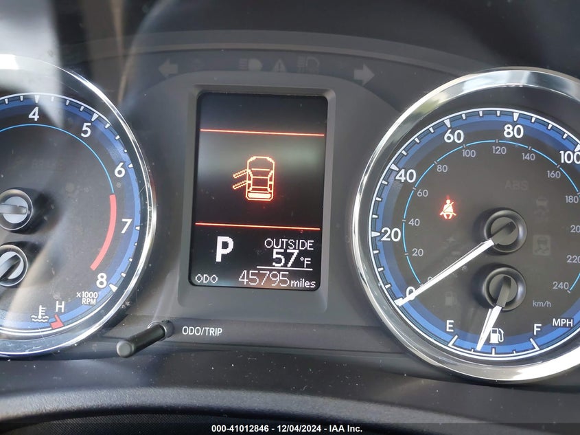 2018 TOYOTA COROLLA LE - 2T1BURHE6JC083765