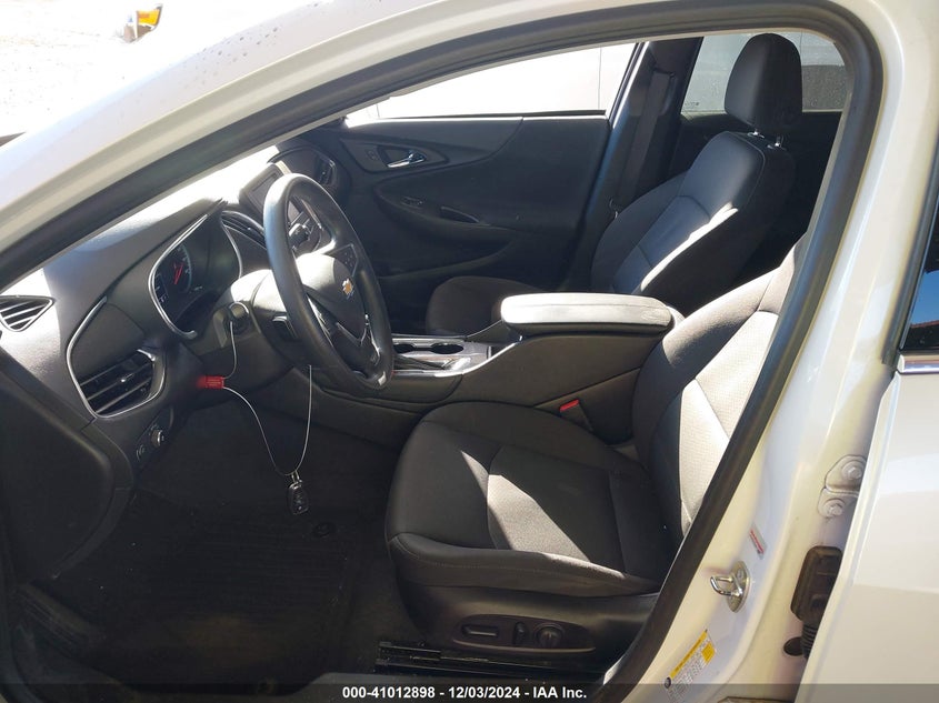 2018 CHEVROLET MALIBU VIN: 1G1ZD5ST9JF109273