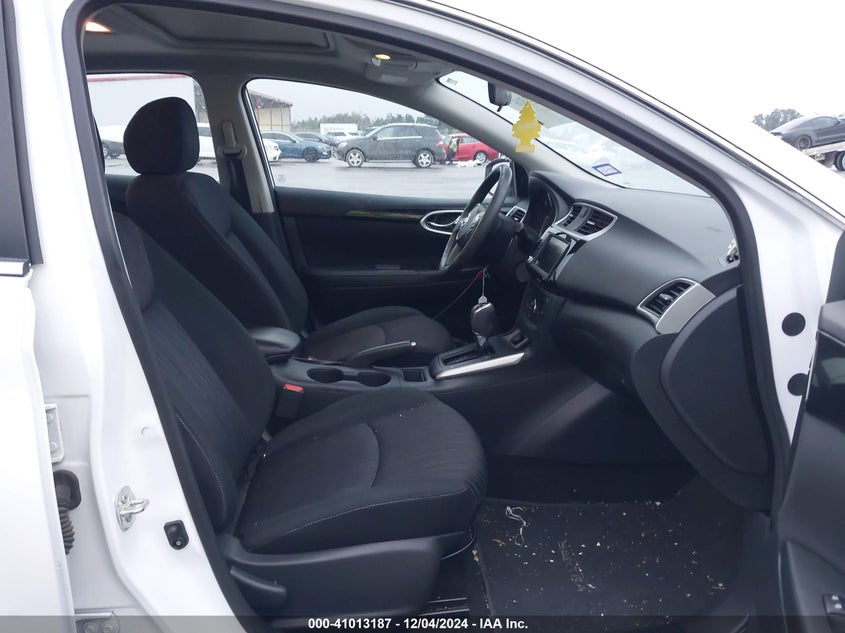 VIN 3N1AB7AP4KY447199 2019 NISSAN SENTRA SV