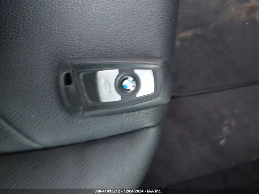 VIN WBA3B1C51DF462152 2013 BMW 3 Series, 320I no.11