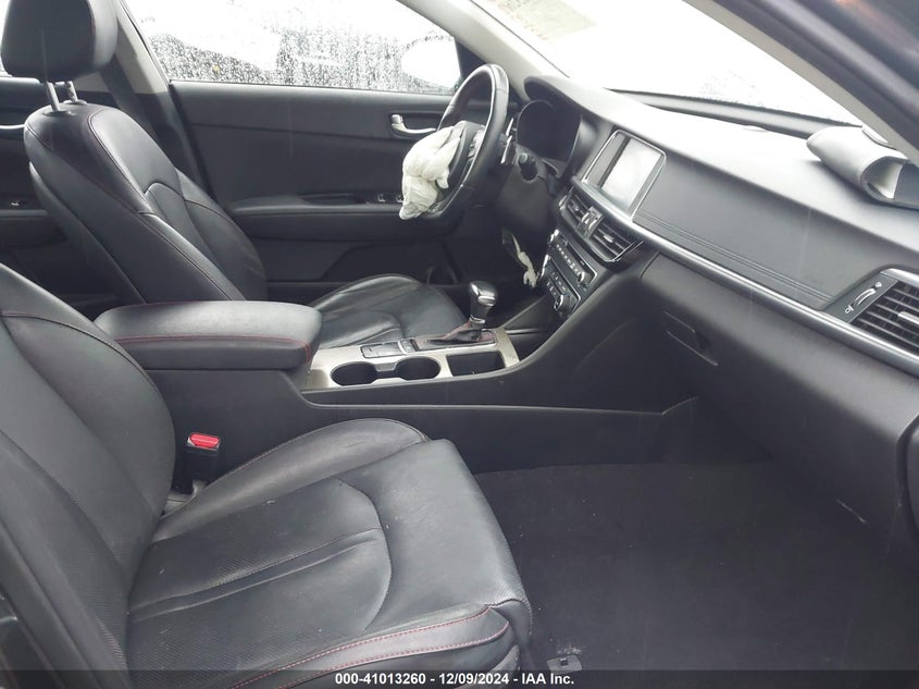 2017 KIA OPTIMA VIN: 5XXGW4L2XHG138754