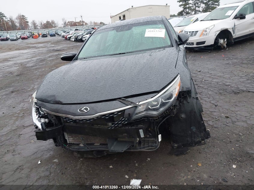 2017 KIA OPTIMA VIN: 5XXGW4L2XHG138754