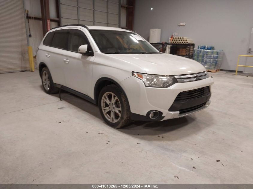 VIN JA4AD3A30FZ013333 2015 Mitsubishi Outlander, SE no.1