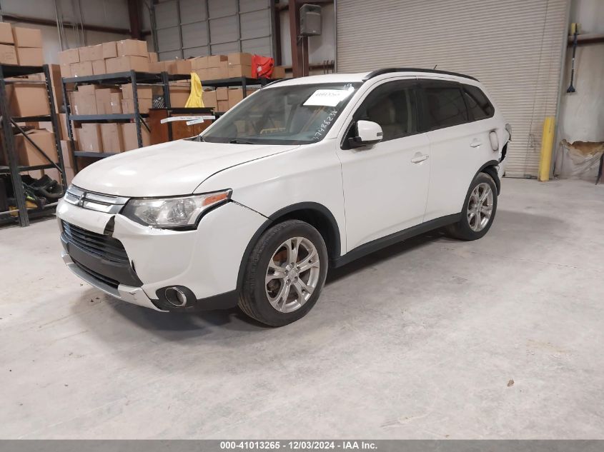 VIN JA4AD3A30FZ013333 2015 Mitsubishi Outlander, SE no.2