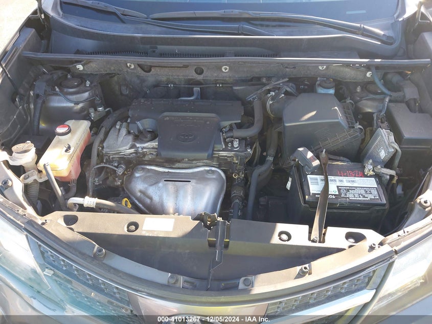 2015 TOYOTA RAV4 XLE - JTMWFREV2FD065757