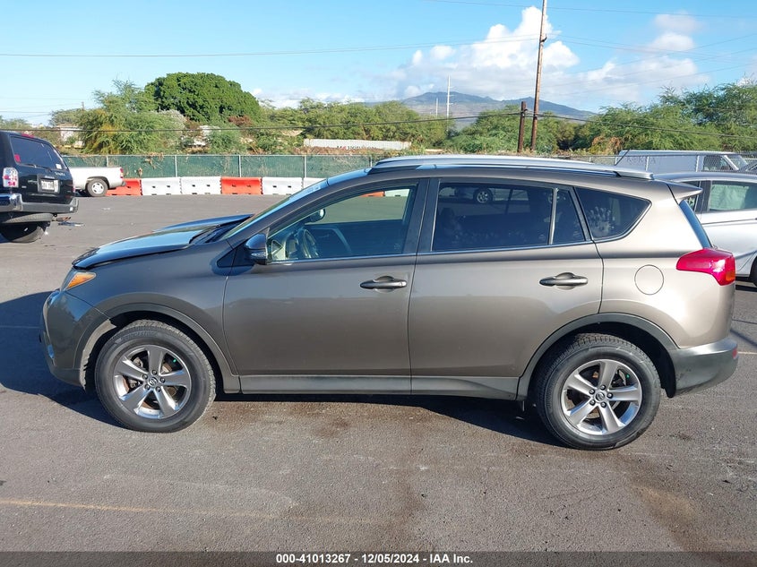 2015 TOYOTA RAV4 XLE - JTMWFREV2FD065757