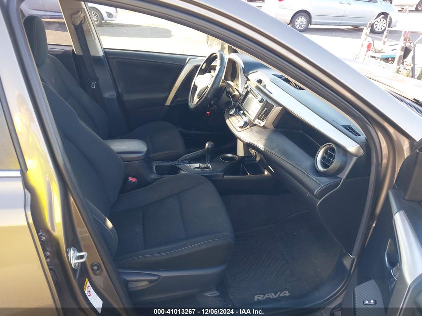 2015 TOYOTA RAV4 XLE - JTMWFREV2FD065757