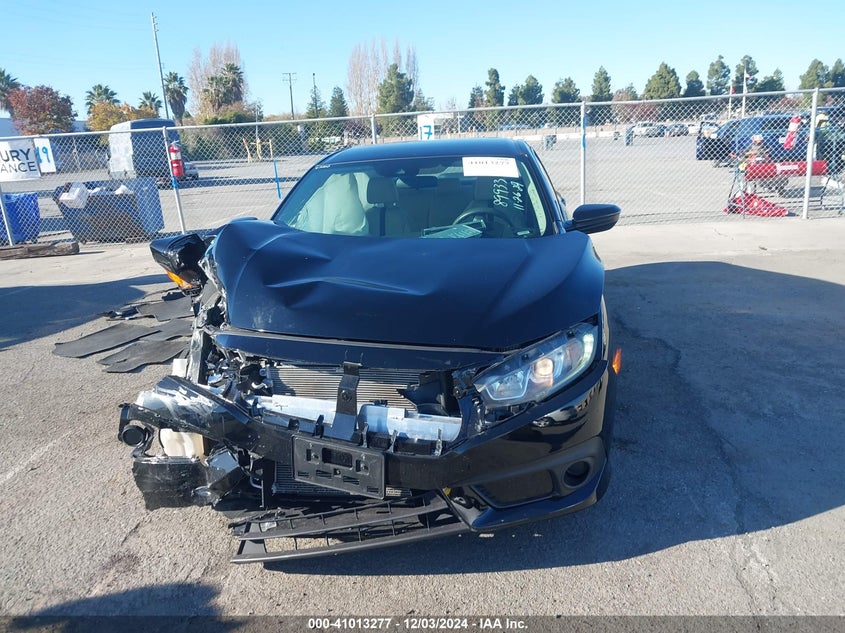 VIN 2HGFC2F65JH547868 2018 HONDA CIVIC LX