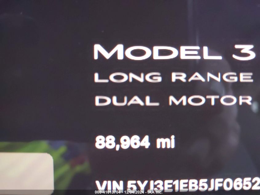 VIN 5YJ3E1EB5JF065265 2018 Tesla Model 3, Long Rang... no.15