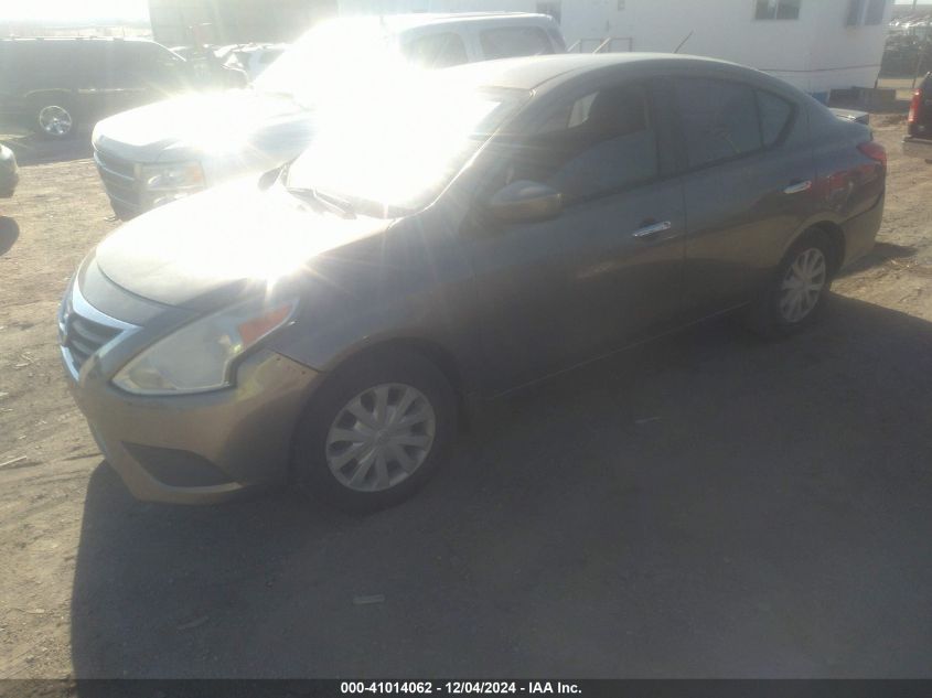 VIN 3N1CN7AP2FL815477 2015 NISSAN VERSA no.2