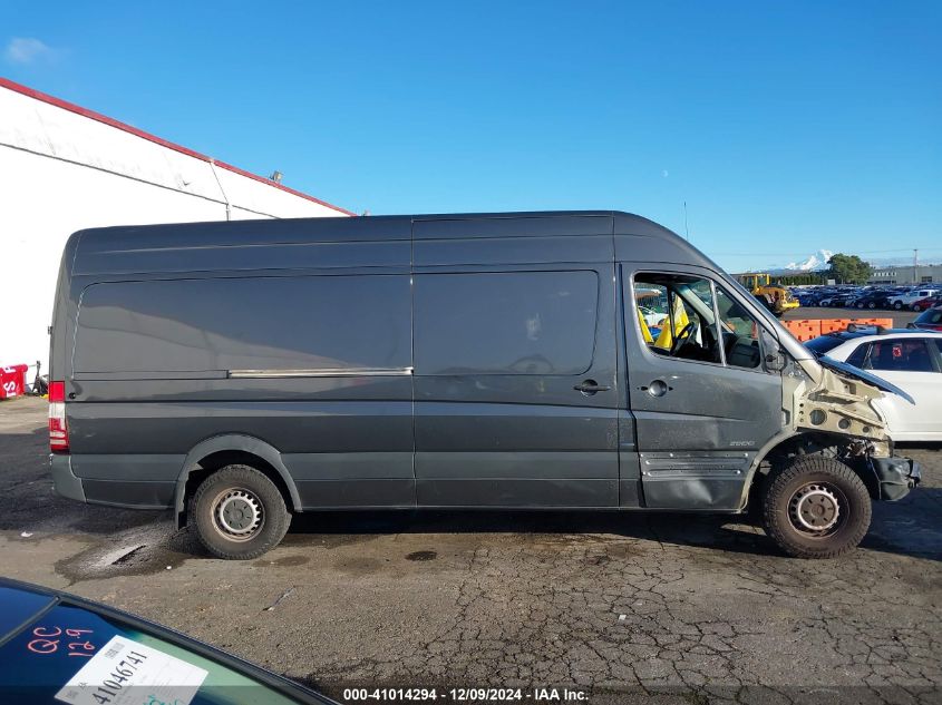 2016 Mercedes-Benz Sprinter 2500 High Roof/High Roof VIN: WD3PE8DD3GP272680 Lot: 41014294