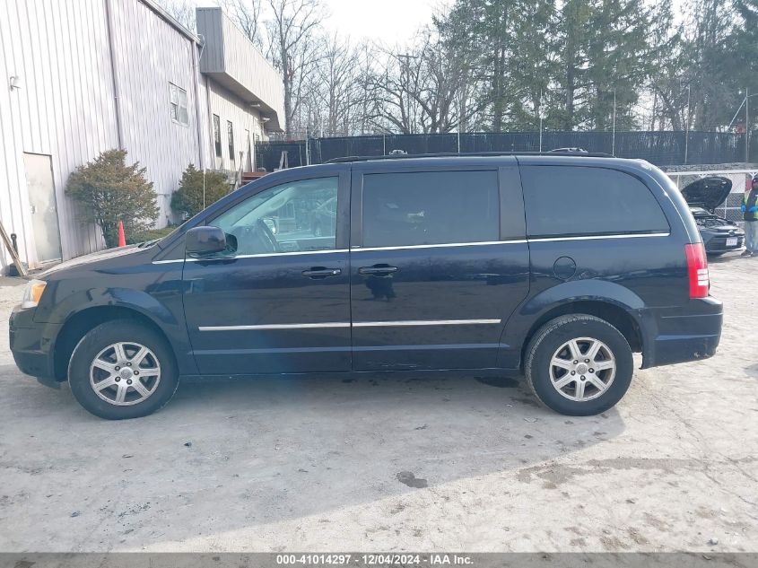 2010 Chrysler Town & Country Touring VIN: 2A4RR5D16AR140875 Lot: 41014297