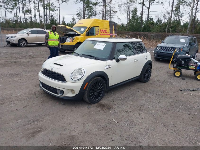 VIN WMWSV3C55DTY29943 2013 MINI HARDTOP no.2