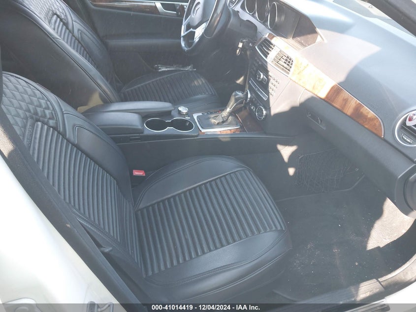 2012 MERCEDES-BENZ C VIN: WDDGF8BB1CR227875