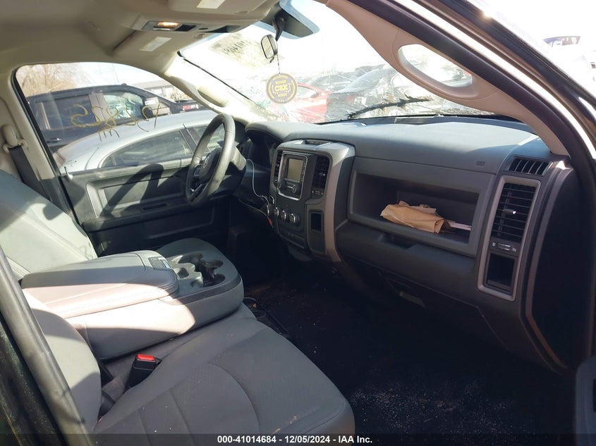 2019 RAM 1500 CLASSIC VIN: 1C6RR7KT0KS508822
