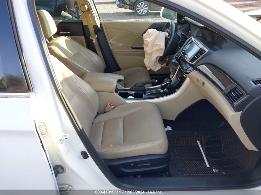 2016 HONDA ACCORD VIN: 1HGCR3F89GA000487
