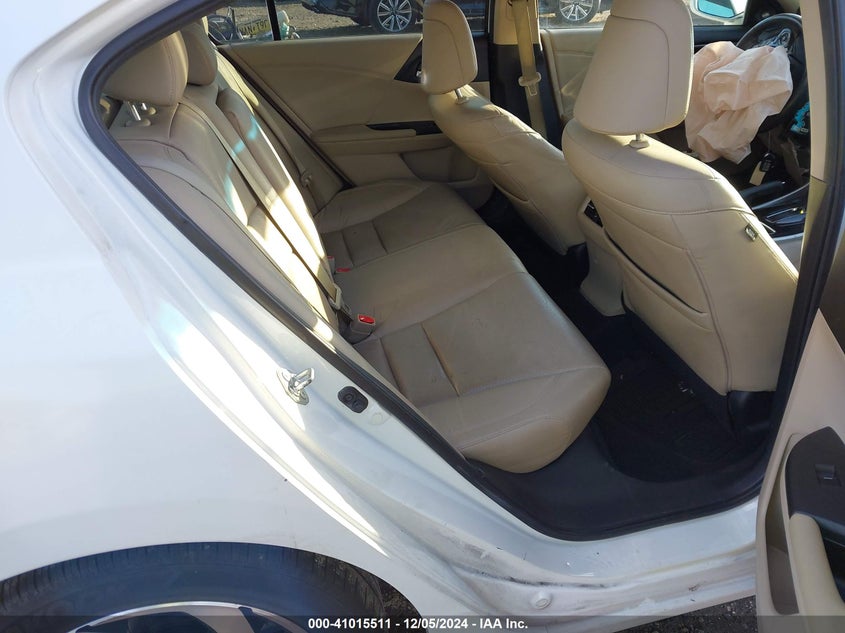 2016 HONDA ACCORD VIN: 1HGCR3F89GA000487