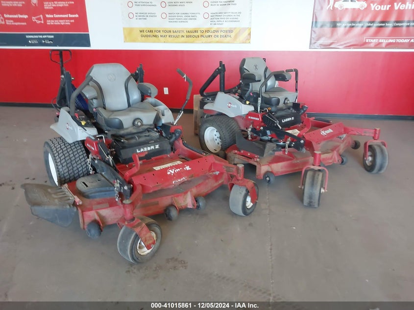 2019 EXMARK LAZOR ZERO TURN LAWN MOWER