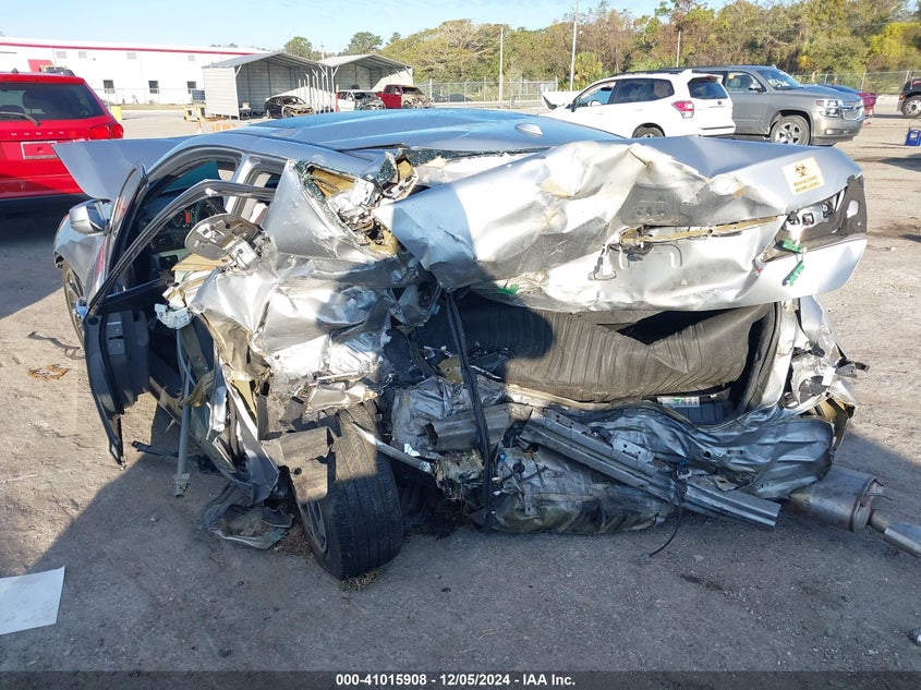 2016 HONDA ACCORD VIN: 1HGCR2F98GA017185