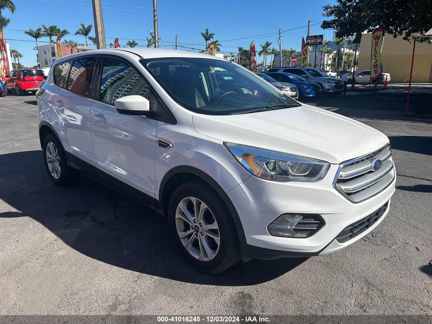 Vin: 1fmcu9gdxhuc54247, lot: 41506149, ford escape se 2017 img_1