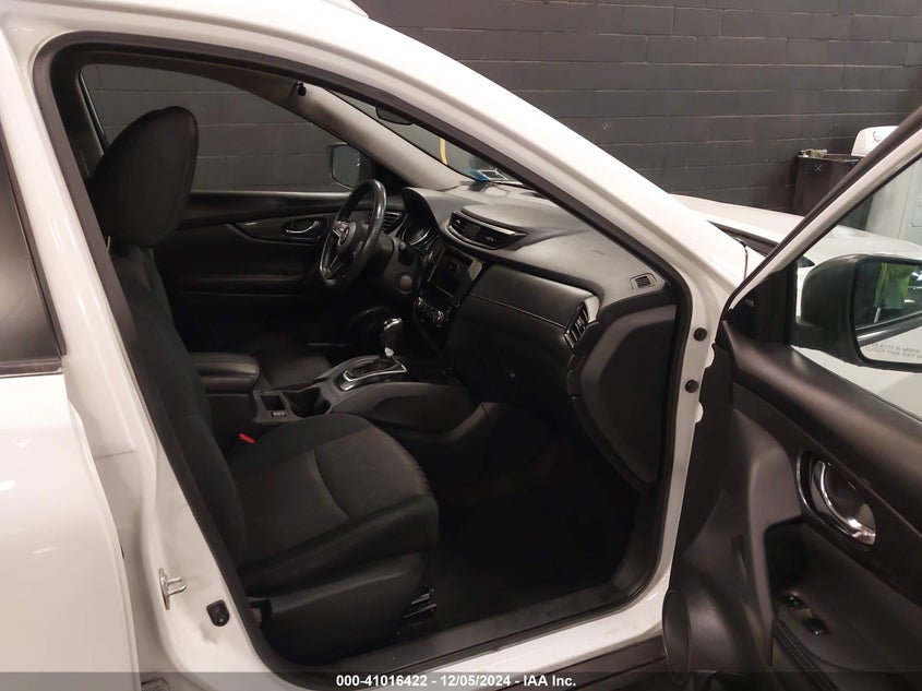 2017 NISSAN ROGUE SV - 5N1AT2MV4HC883586