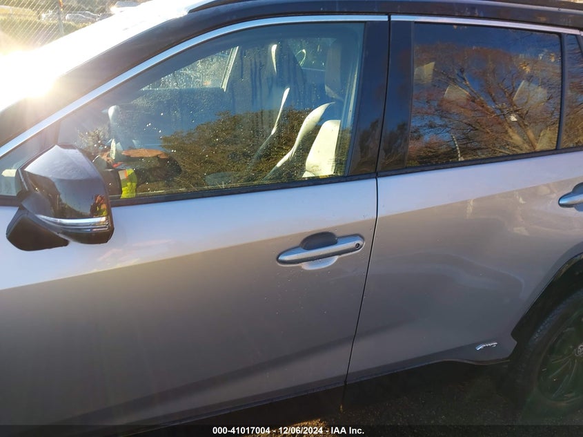 VIN 4T3E6RFV0NU073979 2022 TOYOTA RAV4 HYBRID XSE