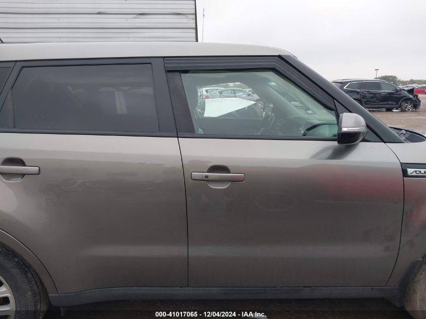 VIN KNDJP3A5XK7642814 2019 KIA SOUL no.13