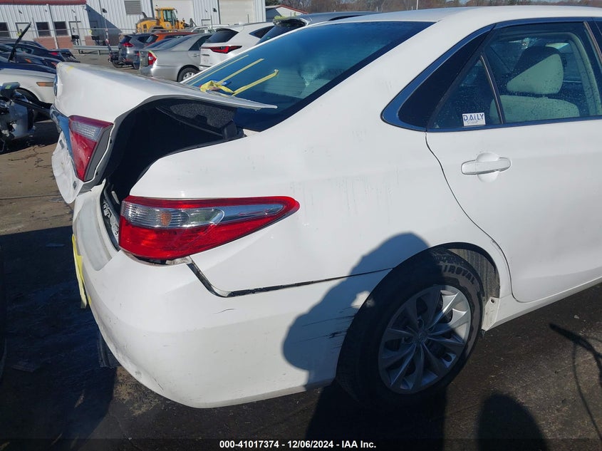 2015 TOYOTA CAMRY LE - 4T1BF1FKXFU097789