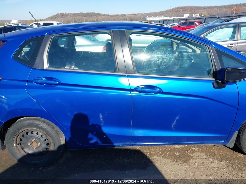 2015 HONDA FIT VIN: 3HGGK5H57FM764974