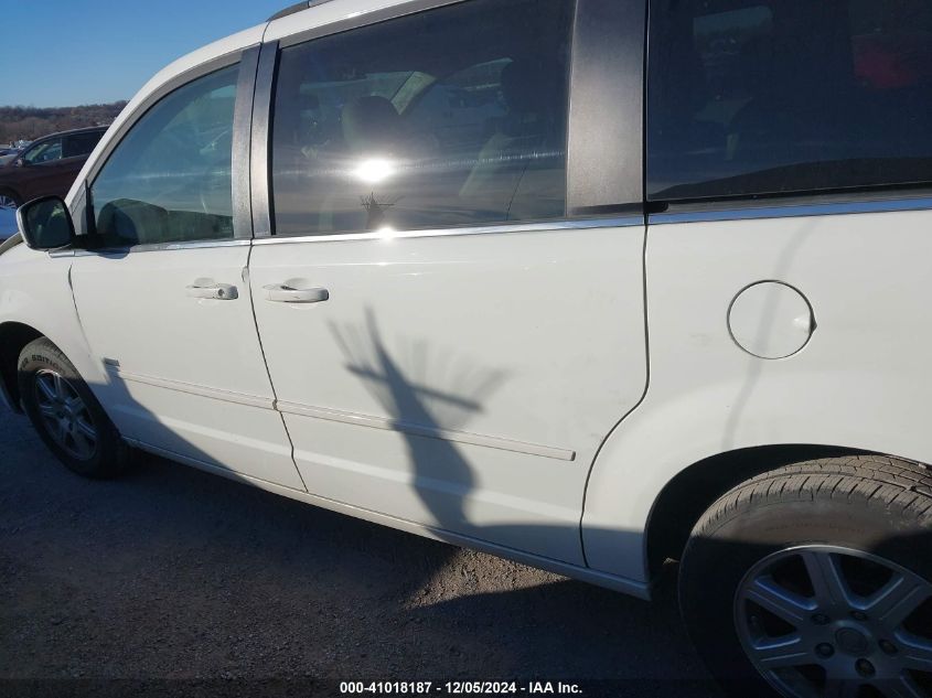 2008 Chrysler Town & Country Touring VIN: 2A8HR54P78R776956 Lot: 41018187