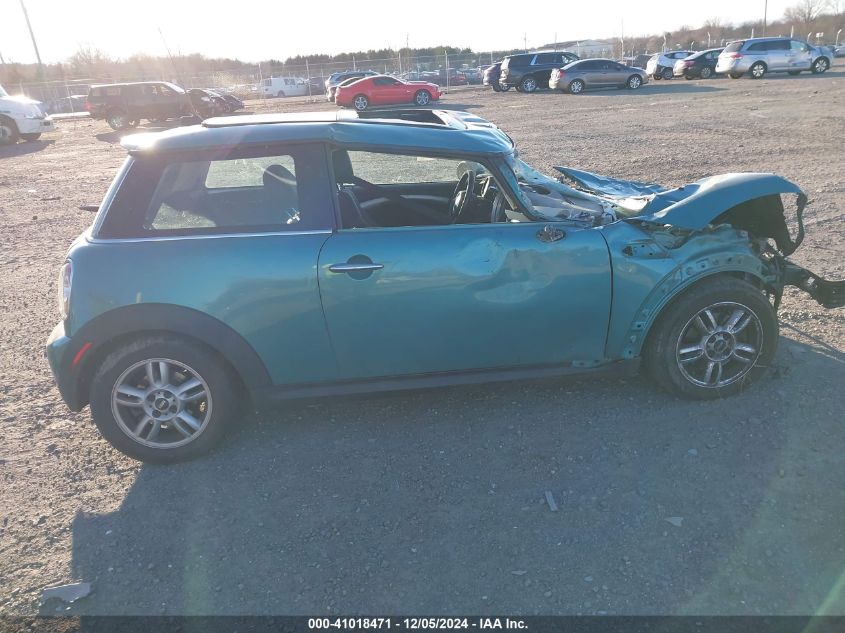 2012 Mini Cooper VIN: WMWSU3C52CT185562 Lot: 41018471