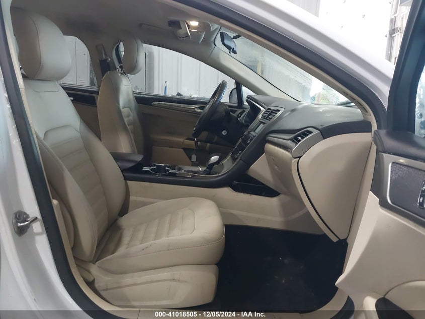 2014 FORD FUSION VIN: 1FA6P0H76E5368898