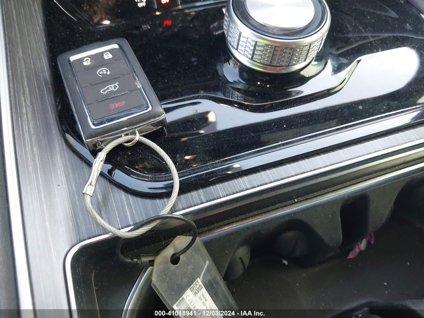 2024 JEEP WAGONEER L SERIES II 4X2 - 1C4SJRBP5RS159845