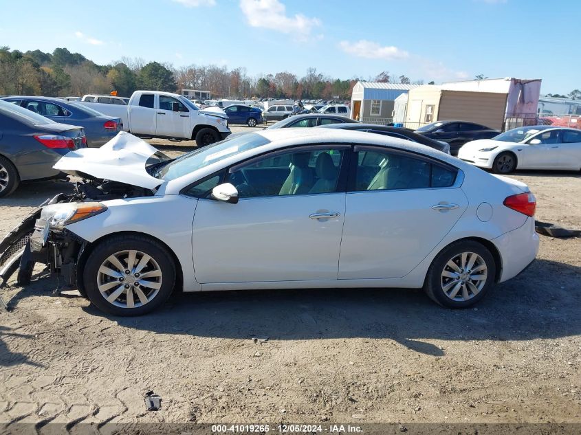 VIN KNAFX4A84F5386156 2015 KIA FORTE no.14