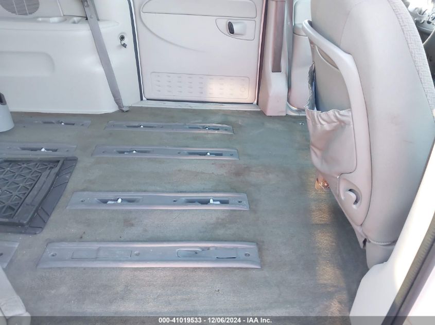 2006 Chrysler Town & Country VIN: 1A4GP45R66B748851 Lot: 41019533