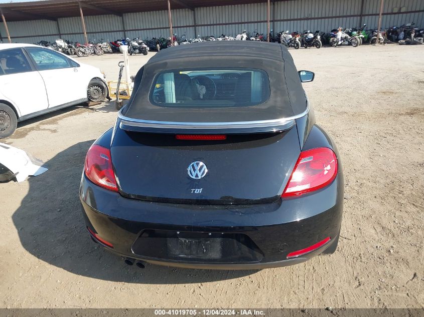 VIN 3VW5L7AT2EM822511 2014 VOLKSWAGEN BEETLE no.16