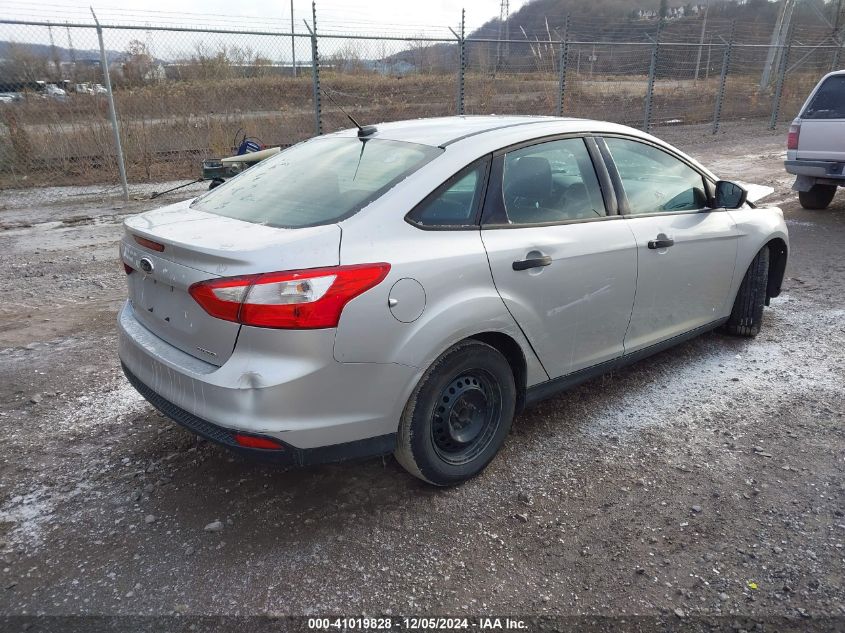 VIN 1FADP3E26DL156854 2013 Ford Focus, S no.4