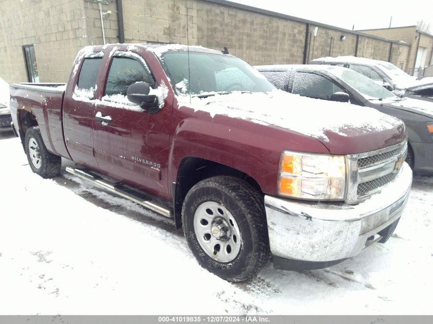 VIN 1GCRKSE74DZ219757 2013 CHEVROLET SILVERADO 1500 no.1