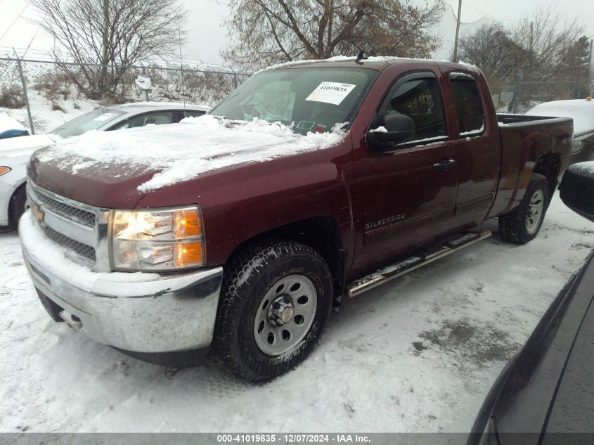 VIN 1GCRKSE74DZ219757 2013 CHEVROLET SILVERADO 1500 no.2