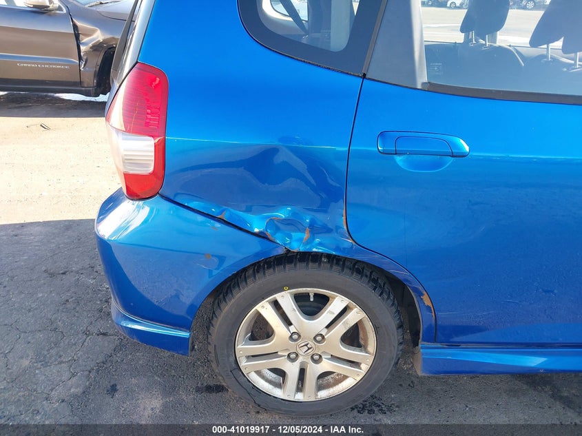 2008 HONDA FIT VIN: JHMGD37638S037038