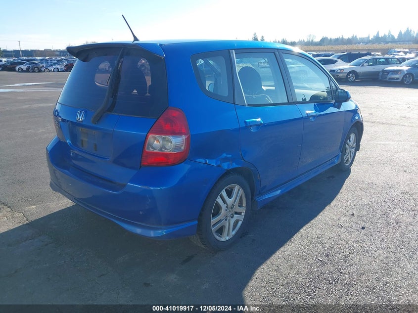 2008 HONDA FIT VIN: JHMGD37638S037038