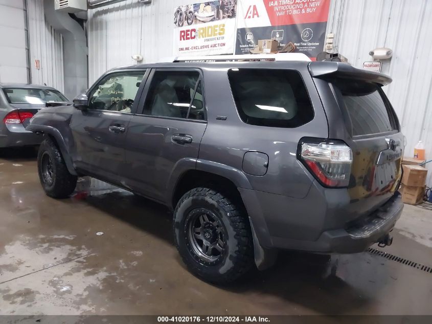 VIN JTEBU5JR8H5435673 2017 TOYOTA 4RUNNER no.3