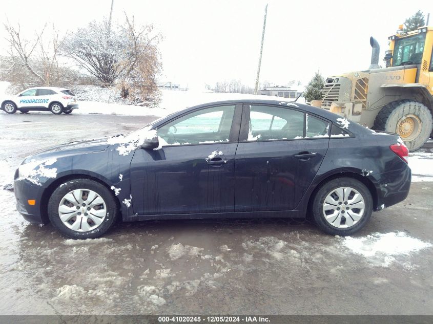 VIN 1G1PA5SG0E7402255 2014 Chevrolet Cruze, Ls Auto no.14