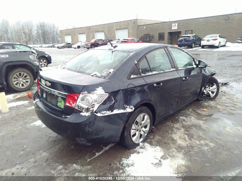 VIN 1G1PA5SG0E7402255 2014 Chevrolet Cruze, Ls Auto no.4