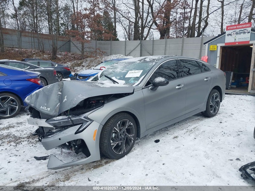 2025 KIA K5 VIN: KNAG64J7XS5282702
